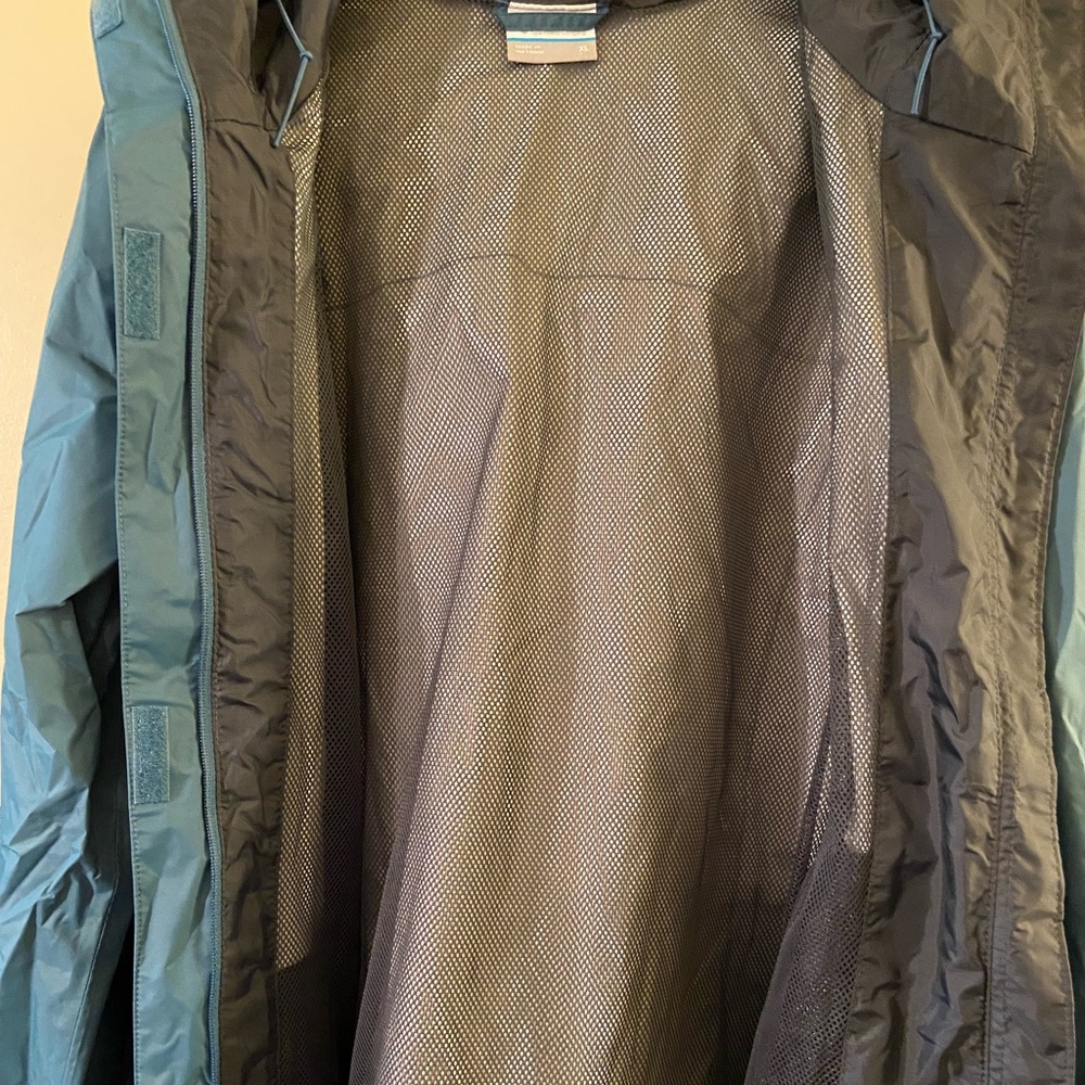 Columbia Women's Blue Raincoat - Picture 4 of 6